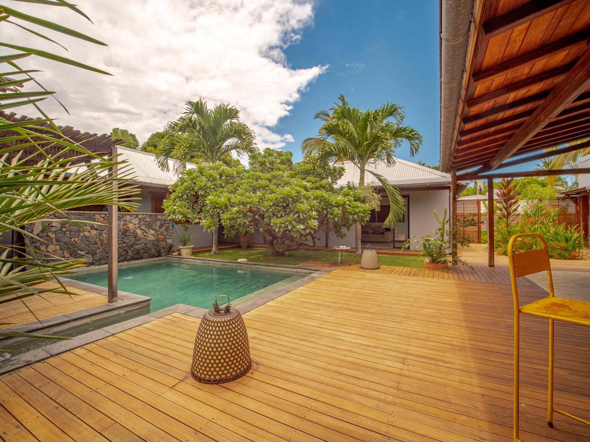 La Kaz Veloutier - Villa 4 Chambres Avec Piscine 라 살린 레 뱅 외부 사진