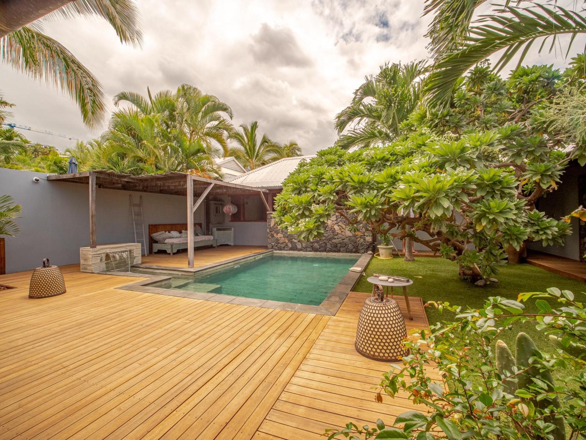 La Kaz Veloutier - Villa 4 Chambres Avec Piscine 라 살린 레 뱅 외부 사진